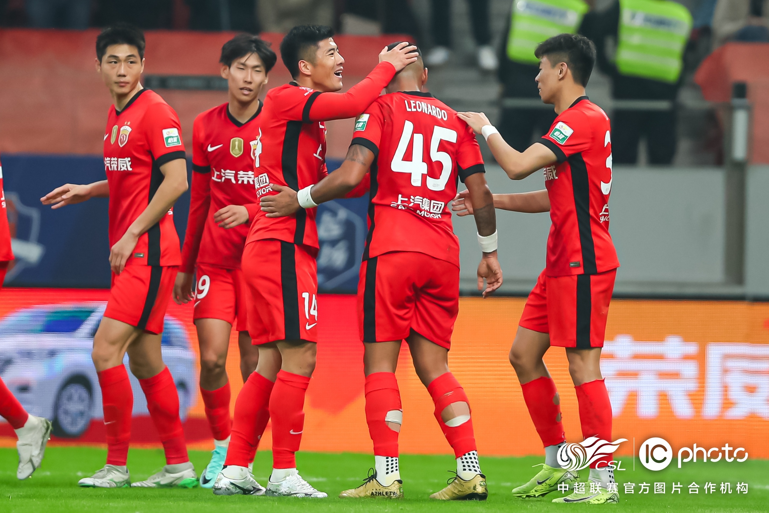 YIHAO-关于赛地聚焦：葡超国际比赛日热度飙升；广厦男篮队长鼓劲；引发热议；临场指挥获称赞的信息