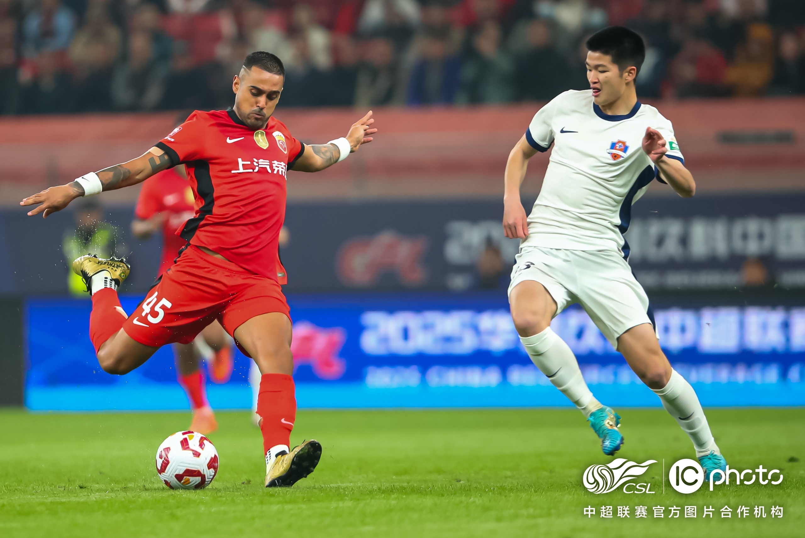 关于赛地聚焦：葡超国际比赛日热度飙升；广厦男篮队长鼓劲；引发热议；临场指挥获称赞的信息